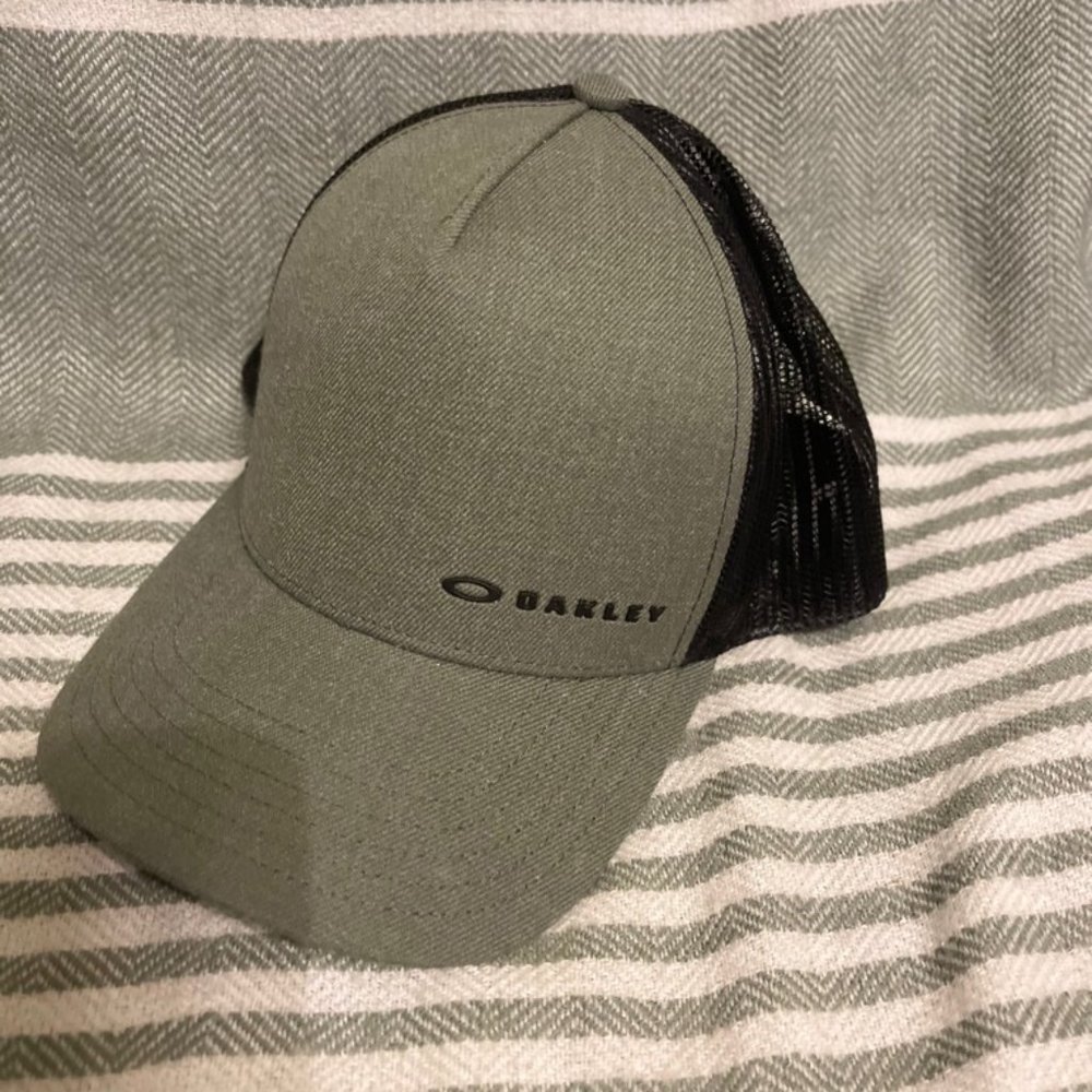 Oakley Baseball Cap‎